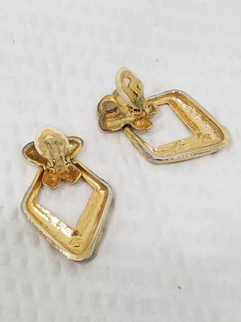 Vtg Polished & Textured French Rhombus Gold Tone Door Knocker Clip On Earrings
